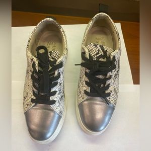 Naturalizer 8M snakeskin tennis shoes.